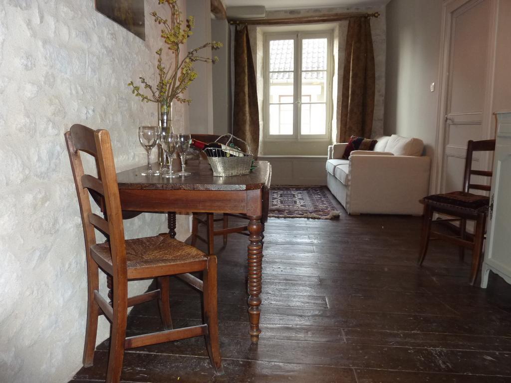 Le Logis Alexandra Bnb La Trimouille 객실 사진