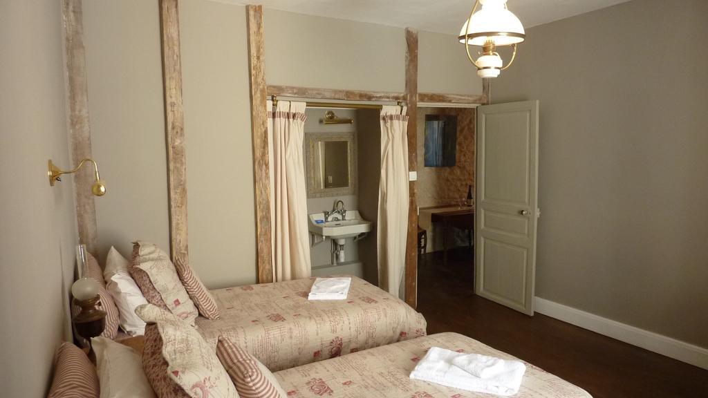 Le Logis Alexandra Bnb La Trimouille 외부 사진